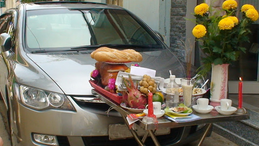 Xem ngày tốt cúng xe và bài cúng xe ngày 2, 16 hàng tháng