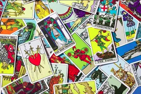 Giải nghĩa chi tiết tất cả các lá bài tarot đầy đủ!