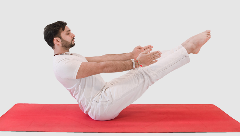 Giữ Luân xa Manipura cân bằng thông qua Navasana hoặc Thuyền đặt ra