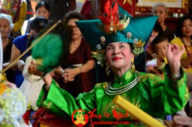 Hầu Đồng Là Gì? Hầu Đồng Có Ý Nghĩa Như Thế Nào Trong Đạo Mẫu