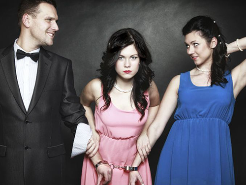 10 Tuyệt Chiêu Phong Thủy Giúp Bạn Đẩy Lùi Kẻ Thứ Ba, Bảo Vệ Hạnh Phúc