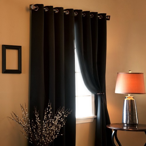 Rèm cửa phong thủy phòng ngủ màu quá tối Rem cua phong thuy phong ngu mau qua toi