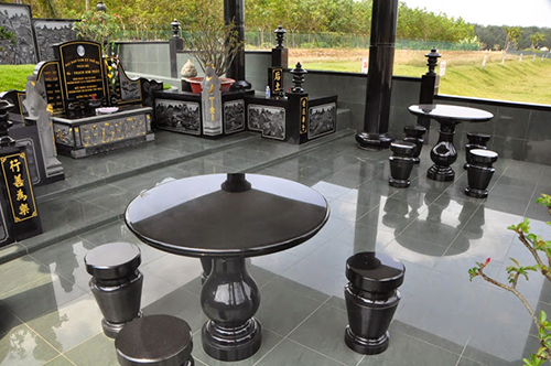 Phong thuy am trach Nhung luu y quan trong ve bia mo hinh anh