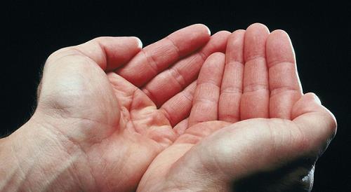 bàn tay dày ấm ban tay day am