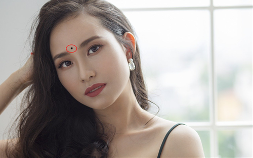 Nốt ruồi ở giữa ấn đường Not ruoi o giua an duong