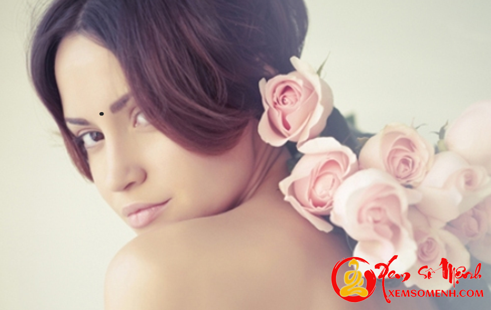 Những nốt ruồi ngăn không nổi tài lộc ghé thăm