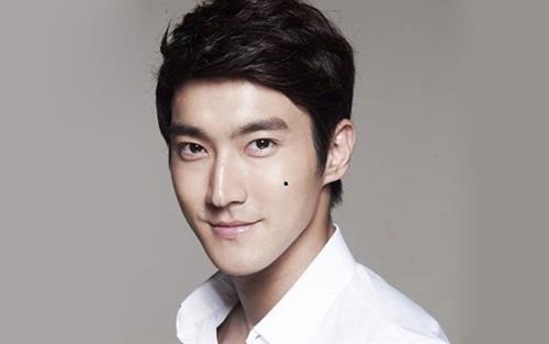 Not ruoi tren ma trai dan ong