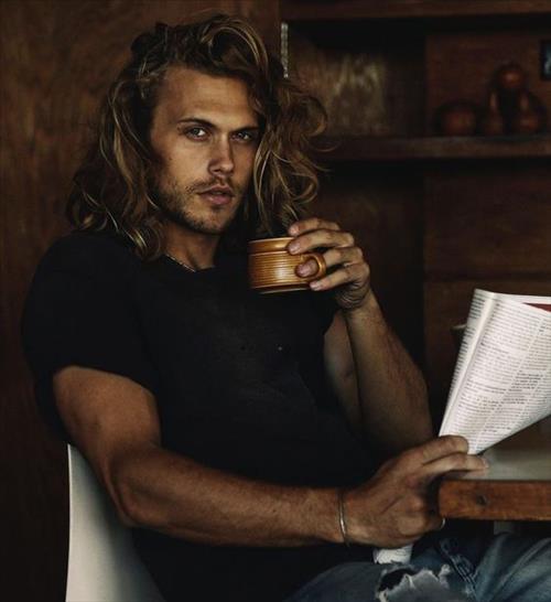 tướng mạo đàn ông hẹp hòi tuong mao dan ong hep hoi