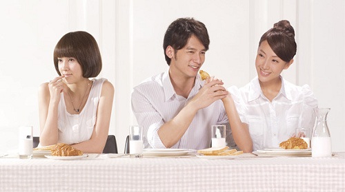 Người thứ ba ăn nói nhỏ nhẹ Nguoi thu ba an noi nho nhe