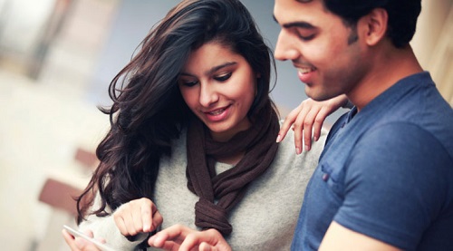 Có nên tiếp tục mối quan hệ với bạn gái có gò má cao?