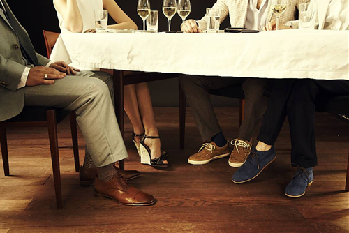 ngồi rung chân ngoi rung chan