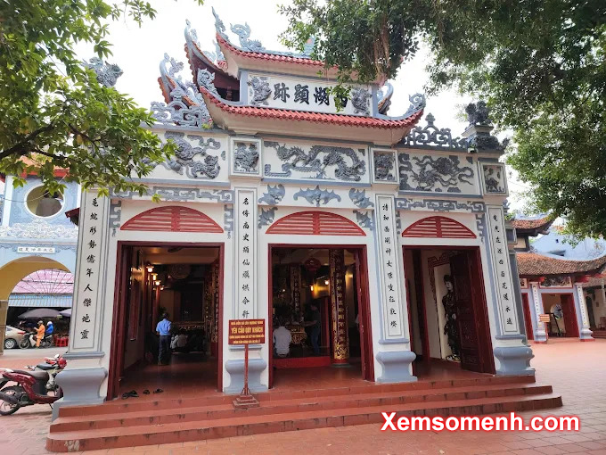 Phủ Tây Hồ – Chốn linh thiêng thờ Mẫu Liễu Hạnh giữa lòng Hà Nội