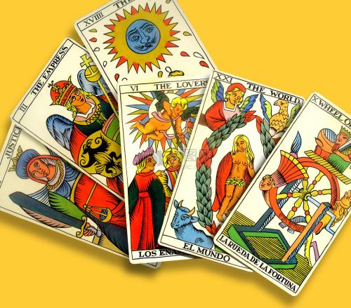Cách bói bài tarot chi tiết và chuẩn xác nhất