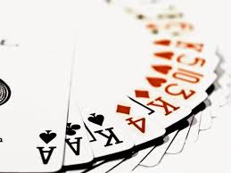 Luận giải ý nghĩa của các lá bài Tây trong quẻ bói thời vận hàng ngày